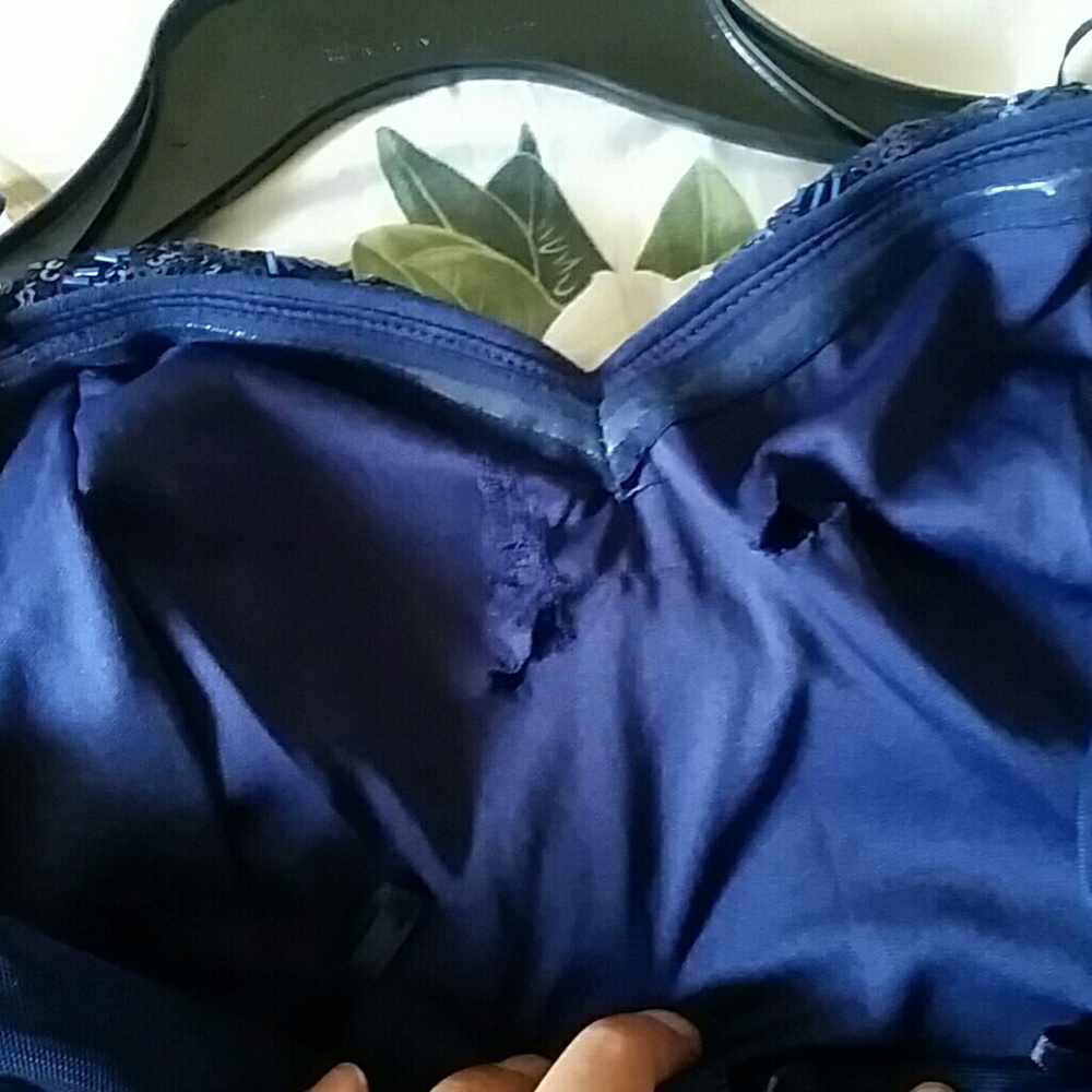 Dress - Picture 8 of 8