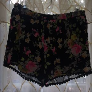 Black floral Shorts