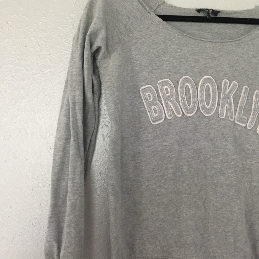 Sweater - Picture 3 of 8