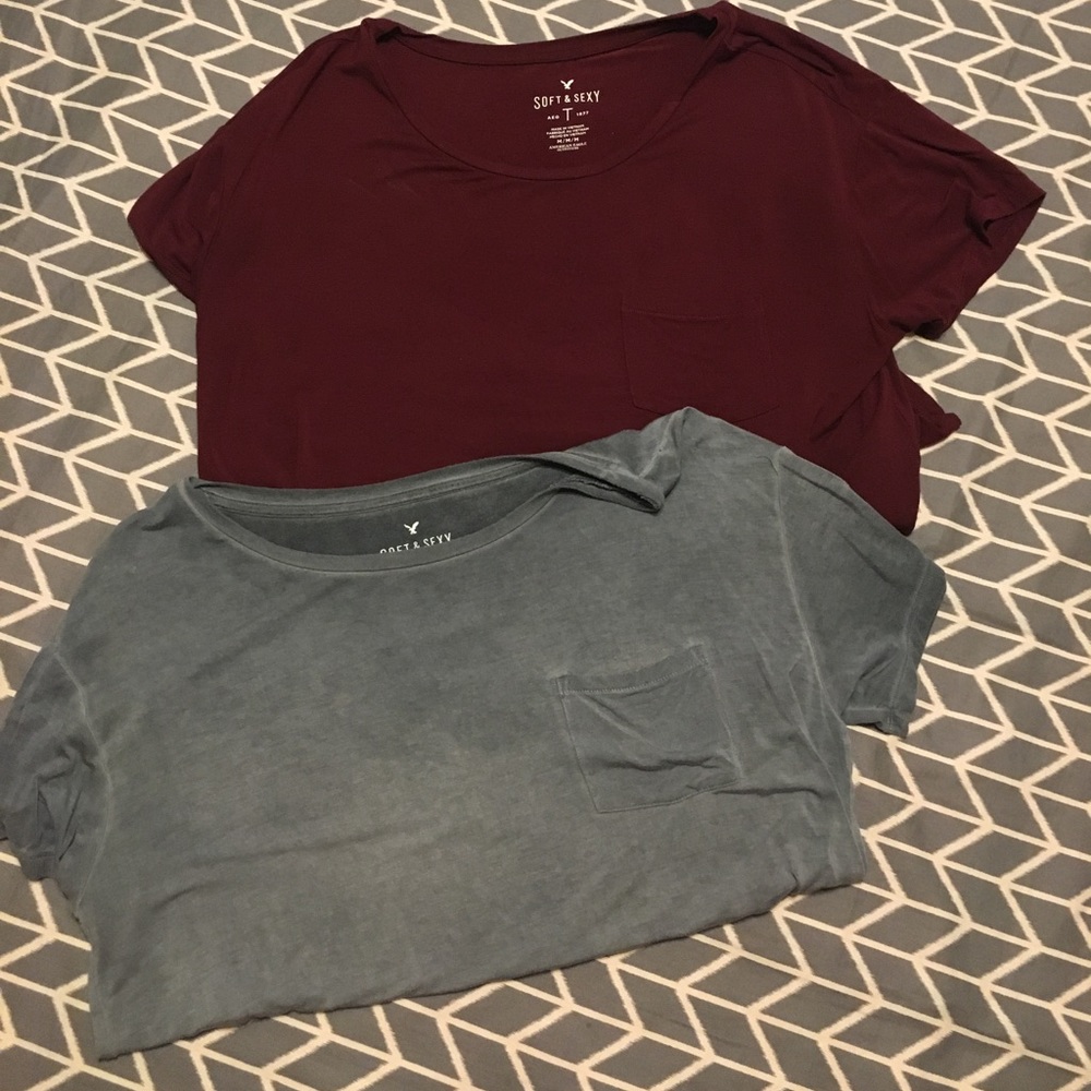 2 American eagle 'soft & sexy' tees, size medium