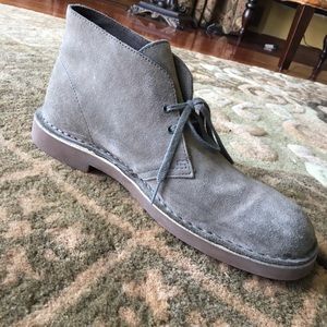 Olive green clarks