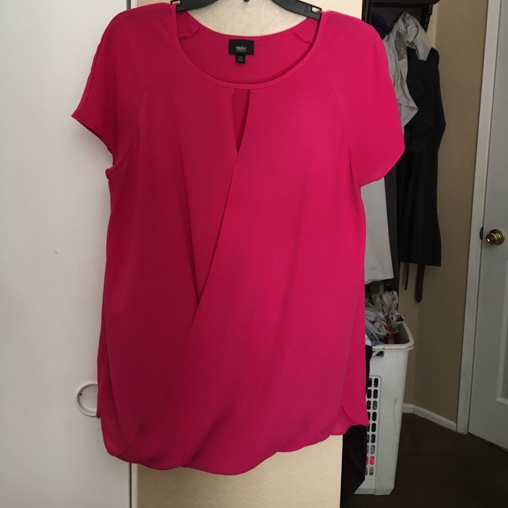 Polyester fabric and so soft.