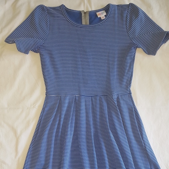 LuLaRoe Dresses & Skirts - LuLaRoe Amelia Dress