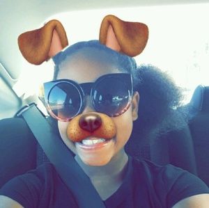 Meet your Posher, Zo?