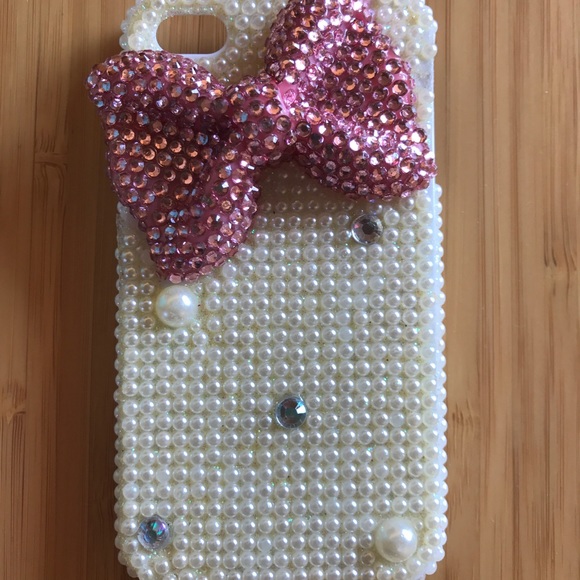 iPhone 4 cases! (Some used some not at all) - Picture 1 of 6