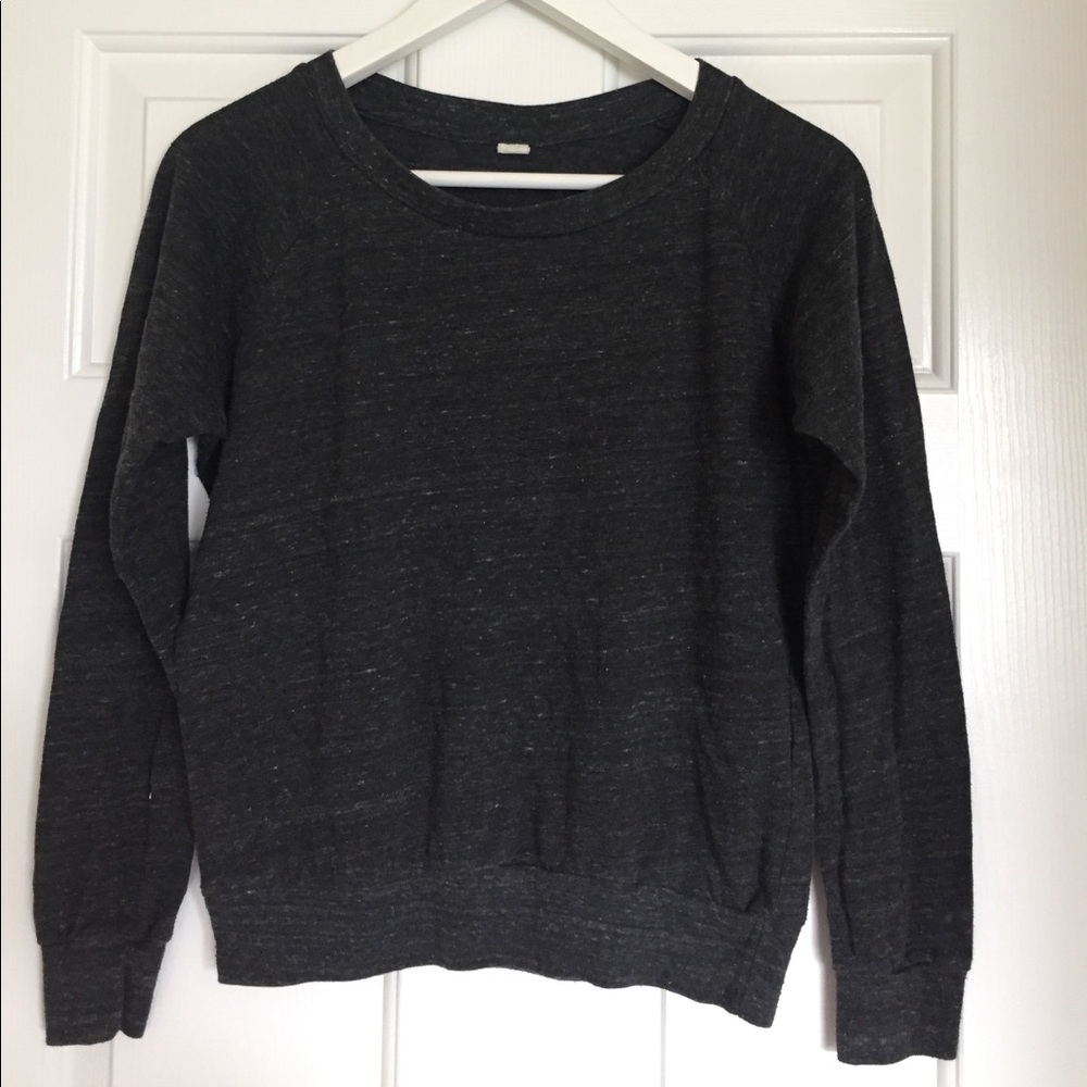 Comfy gray sweatshirt