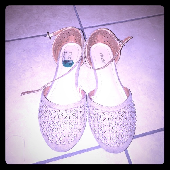 Cute flats - Picture 1 of 2