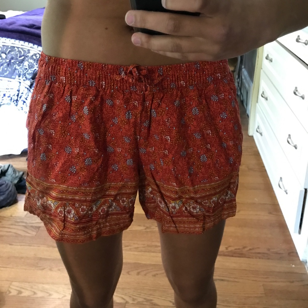 Flowy shorts