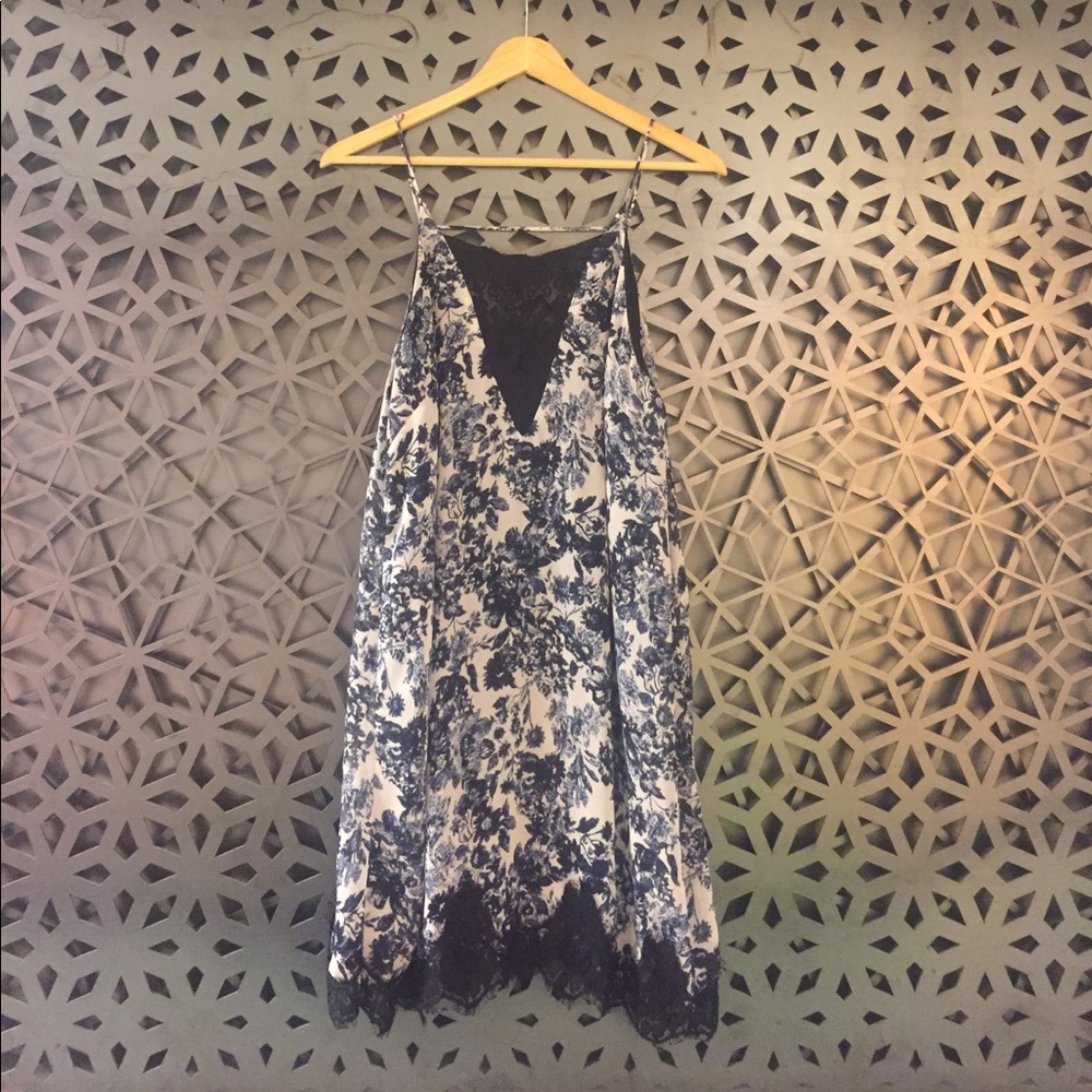Lace Dress!! ❤️❤️❤️
