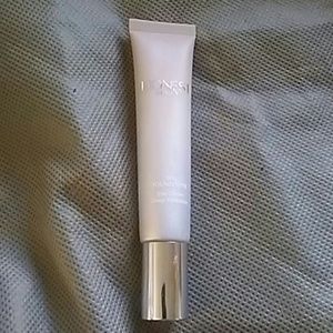 Honest Beauty the Younger Eye