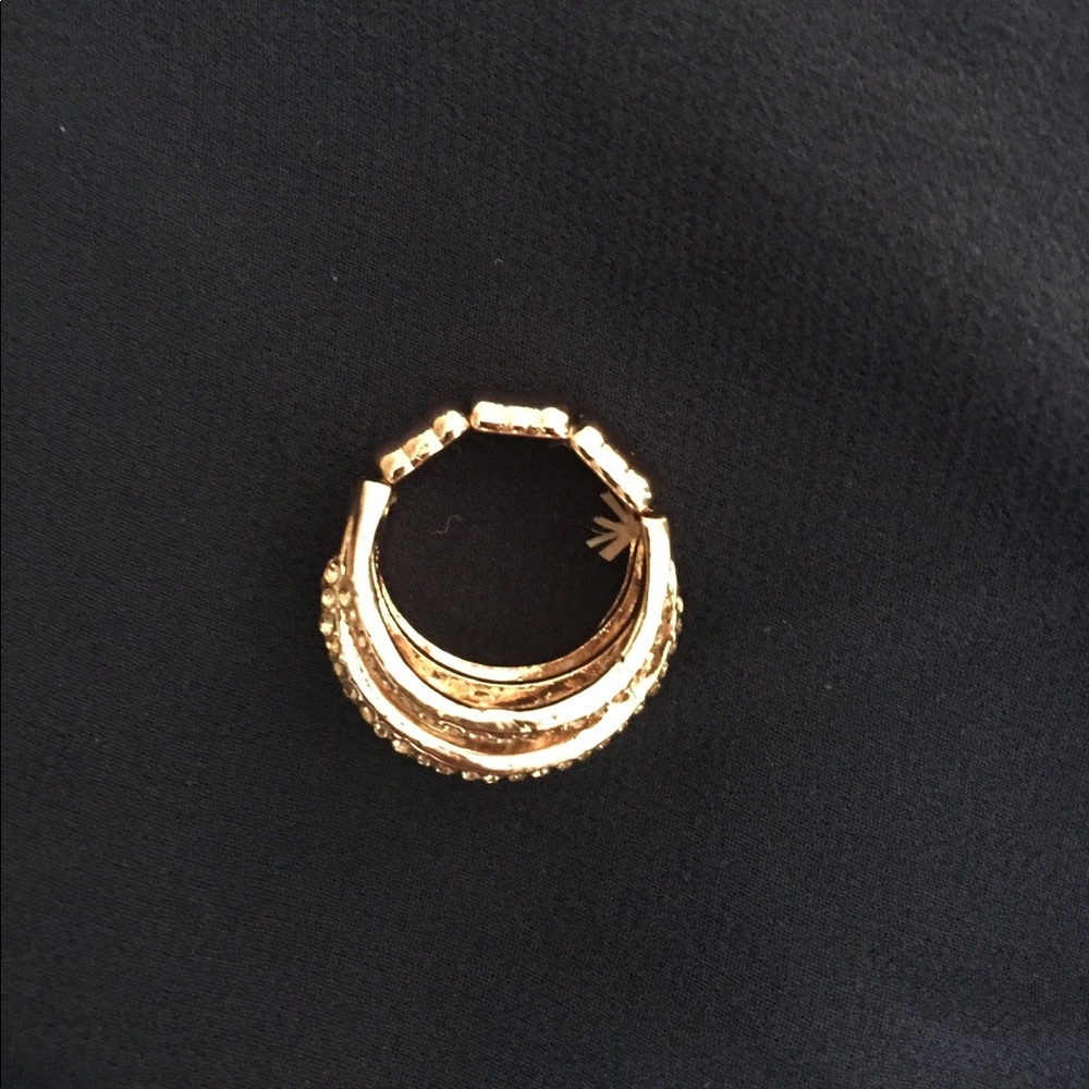 NWOT Rose ๐น gold & Rhinestone ๐ adjustable ring - Picture 2 of 3