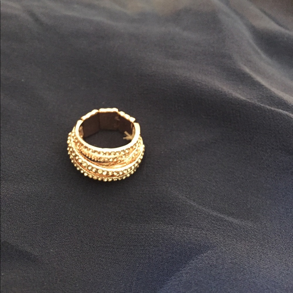 NWOT Rose ๐น gold & Rhinestone ๐ adjustable ring - Picture 3 of 3