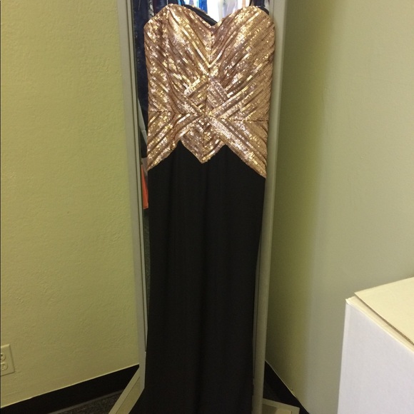 Dresses & Skirts - Black Dress w/ Gold Sequin Bust