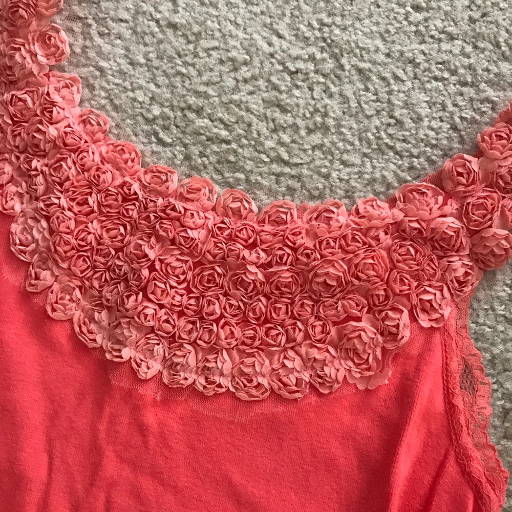 Top - Picture 2 of 2