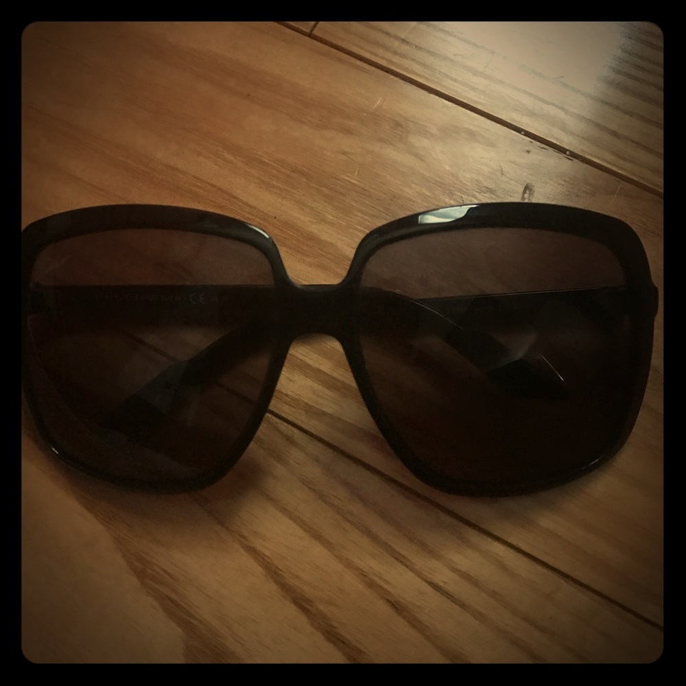Gucci sunglasses authentic