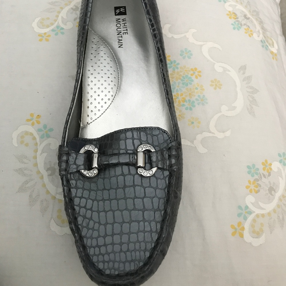 Lady's shoes