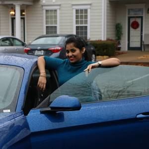 Meet your Posher, Monica