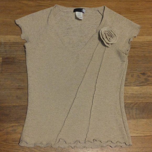 Cream Top w/ Floral Corsage - Picture 1 of 8