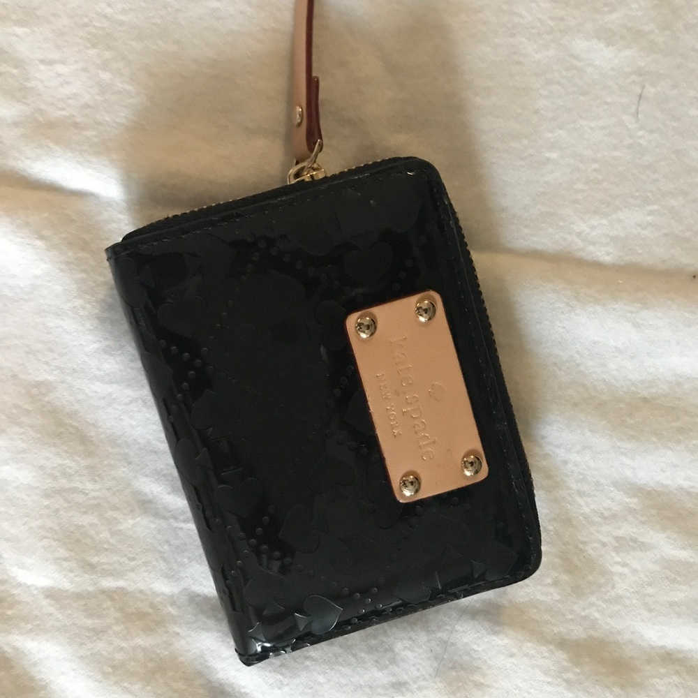 Small Kate spade zip wallet