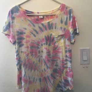 Hollister tie dye pocket tee