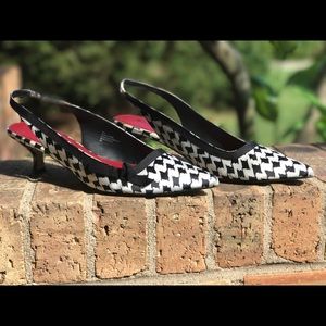 Houndstooth black and white slings size 9