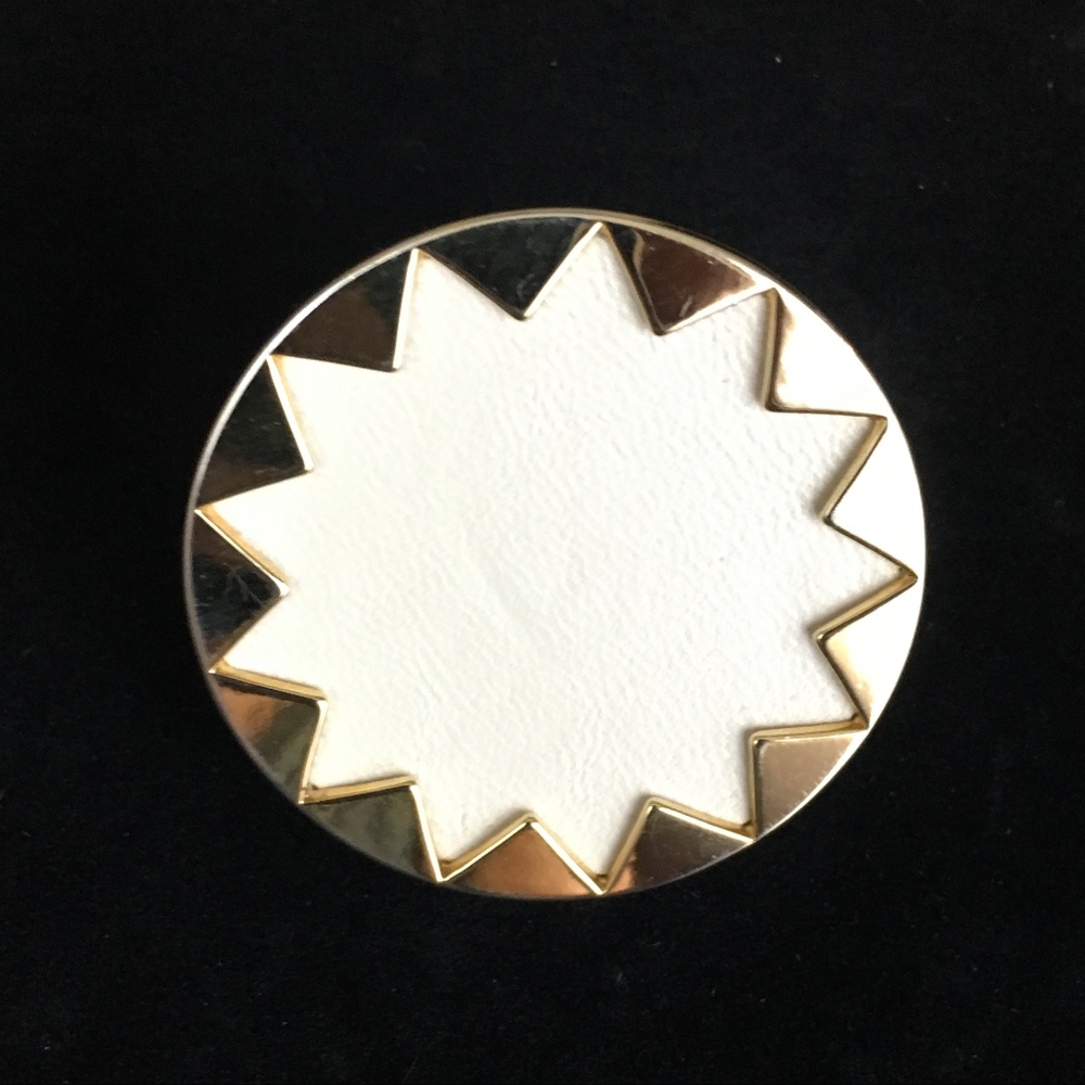 House of Harlow 1960 Ivory Sunburst Ring
