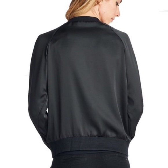 Spring reversible bomber jacket  - Picture 3 of 7