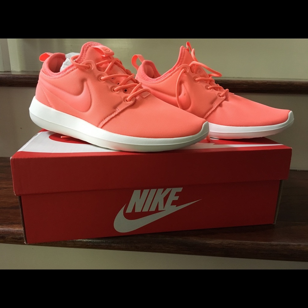 Nike Women's Roshe Two size 7.5 in "Atomic Pink"