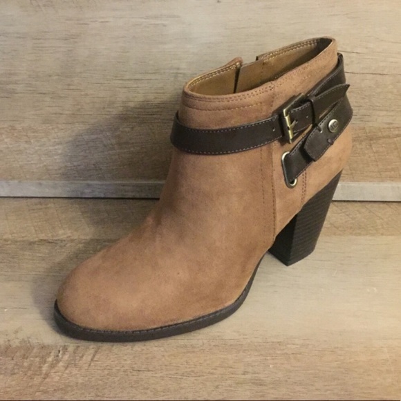 Brown Booties with Belt Detail - Picture 4 of 5