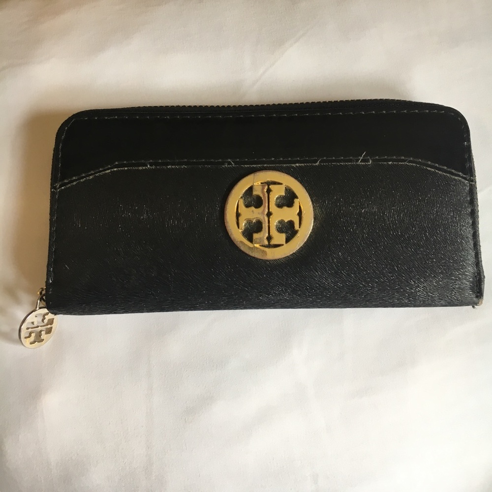 Tory Burch wallet