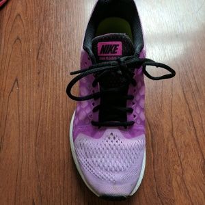 Womens Nike shoes