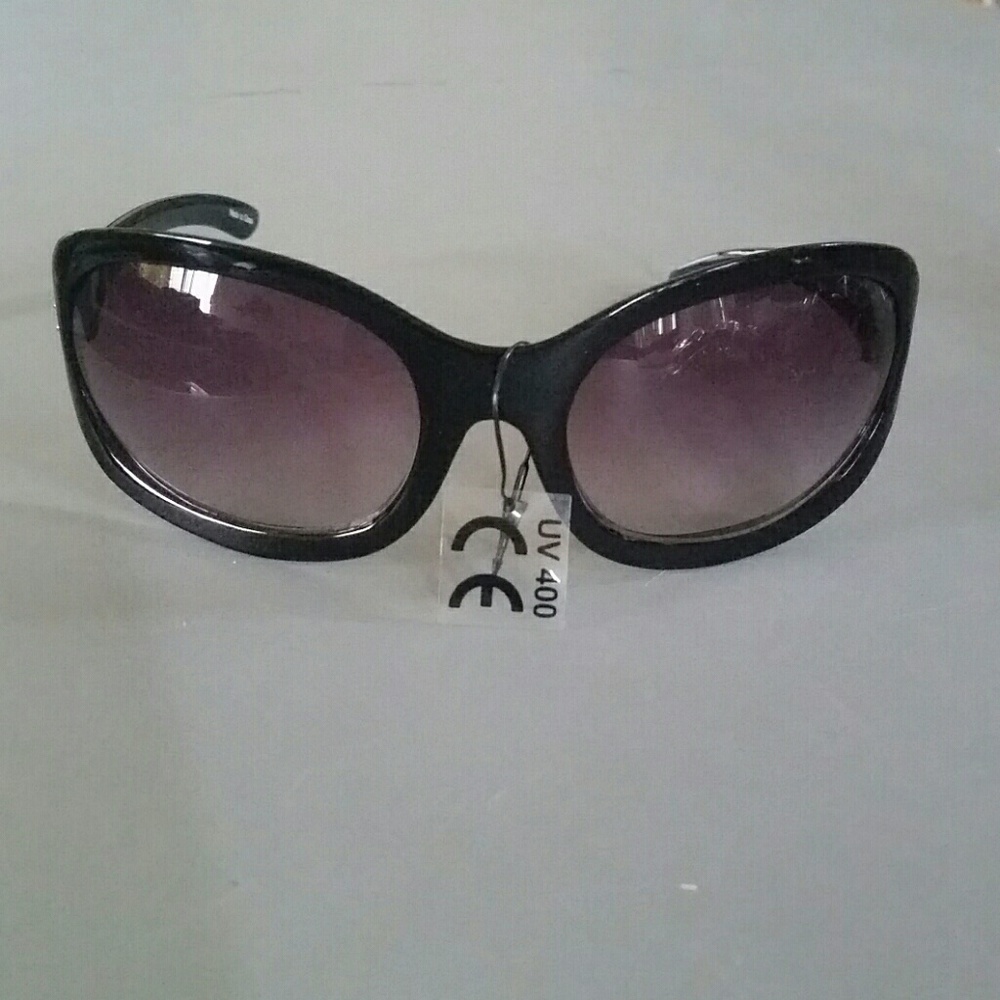 Black Sunglasses with Purple lens