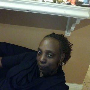 Meet your Posher, Akethia