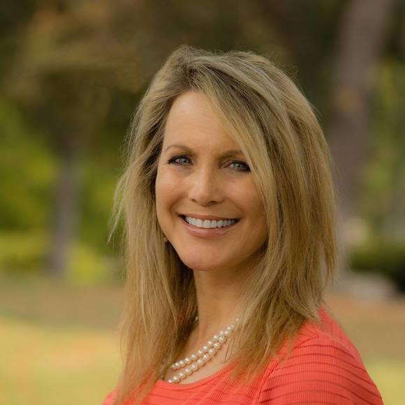 Meet your Posher, Janet - Picture 1 of 1