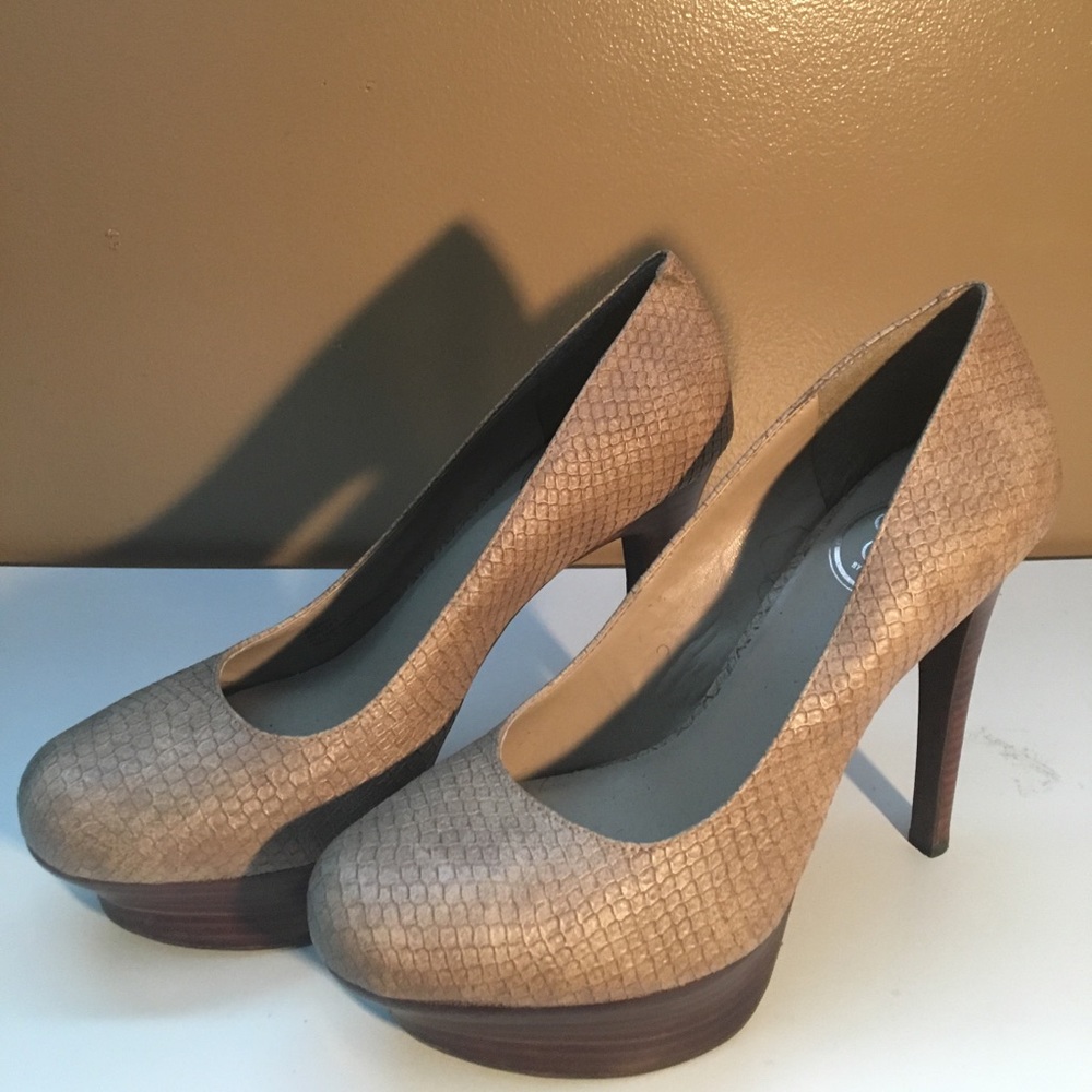 Faux snake skin beige platforms by Jessica Simpson