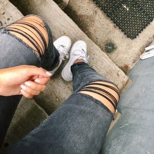 H&M Distressed Skinny Jeans