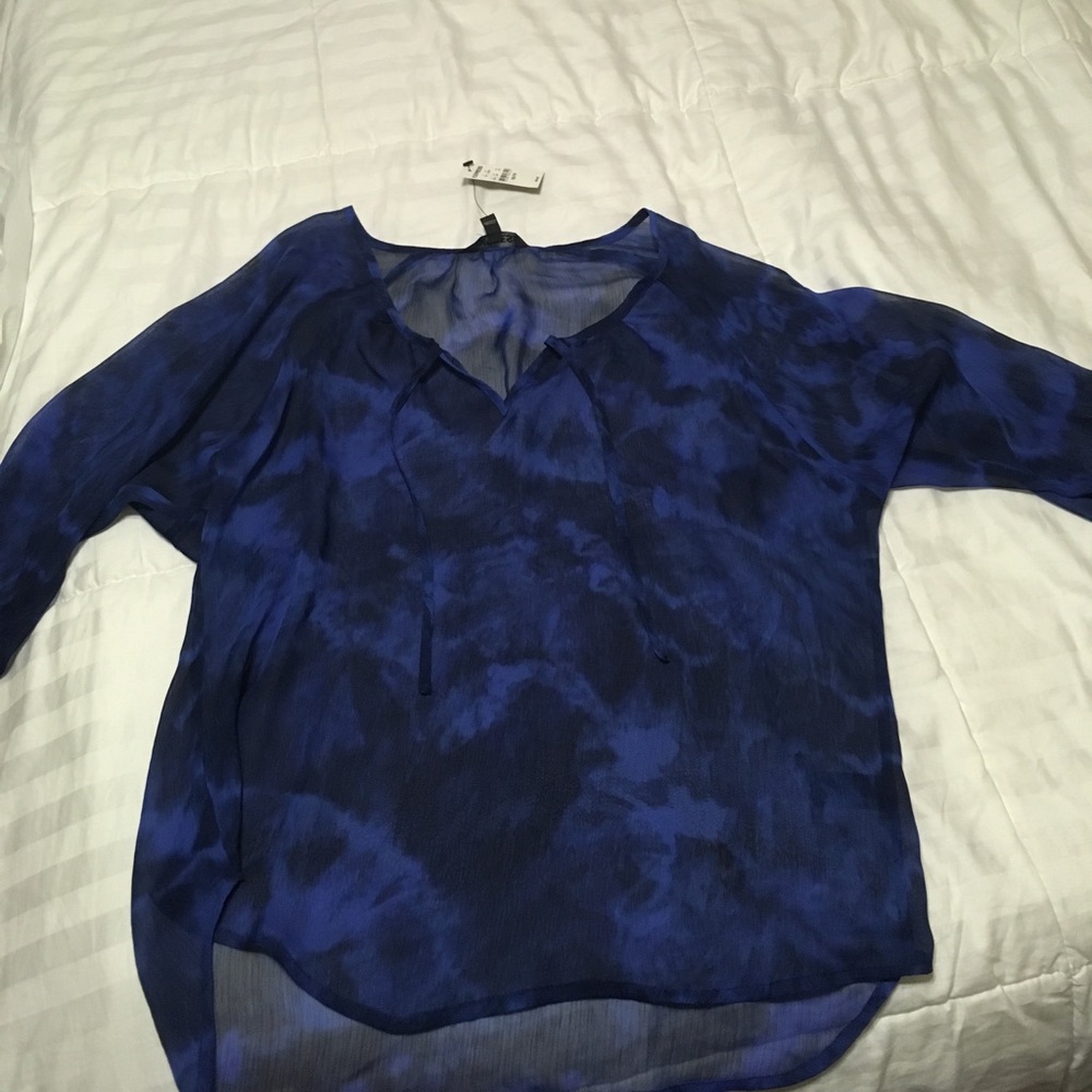 Sheer 3/4 sleeve Express Top