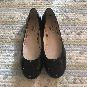 Anne Klein black flats iflex