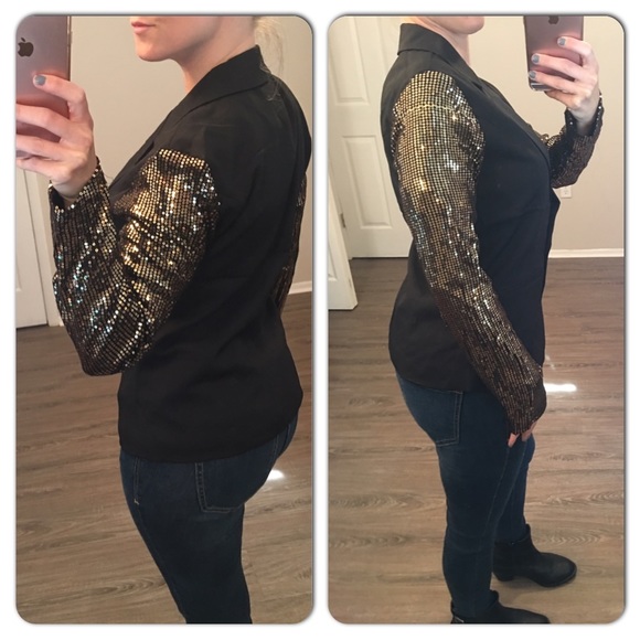Gold Sequin Blazer - Picture 4 of 6