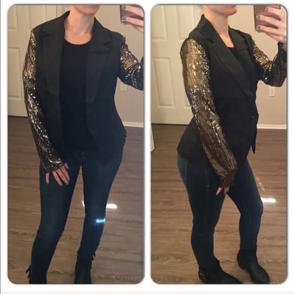 Gold Sequin Blazer - Picture 2 of 6