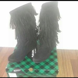 Arizona Company Black Moccasin fringe boots