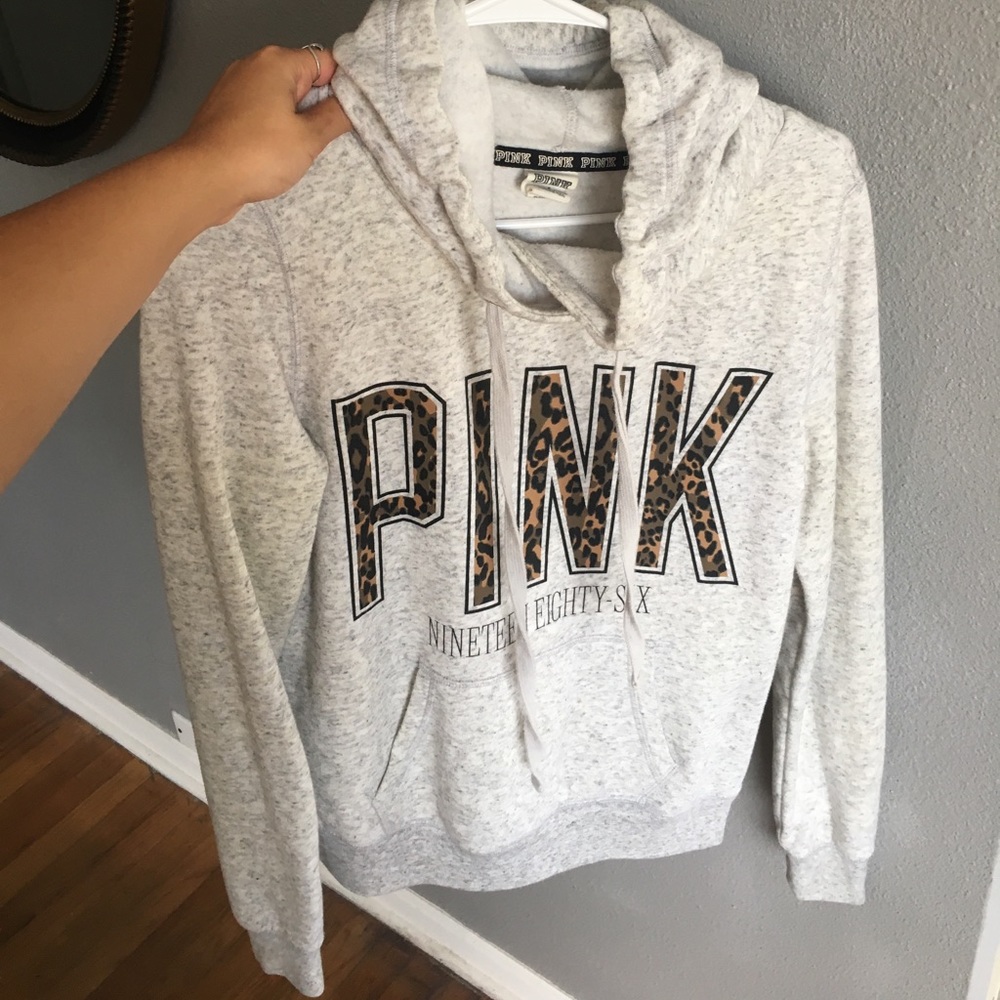 Light grey pullover