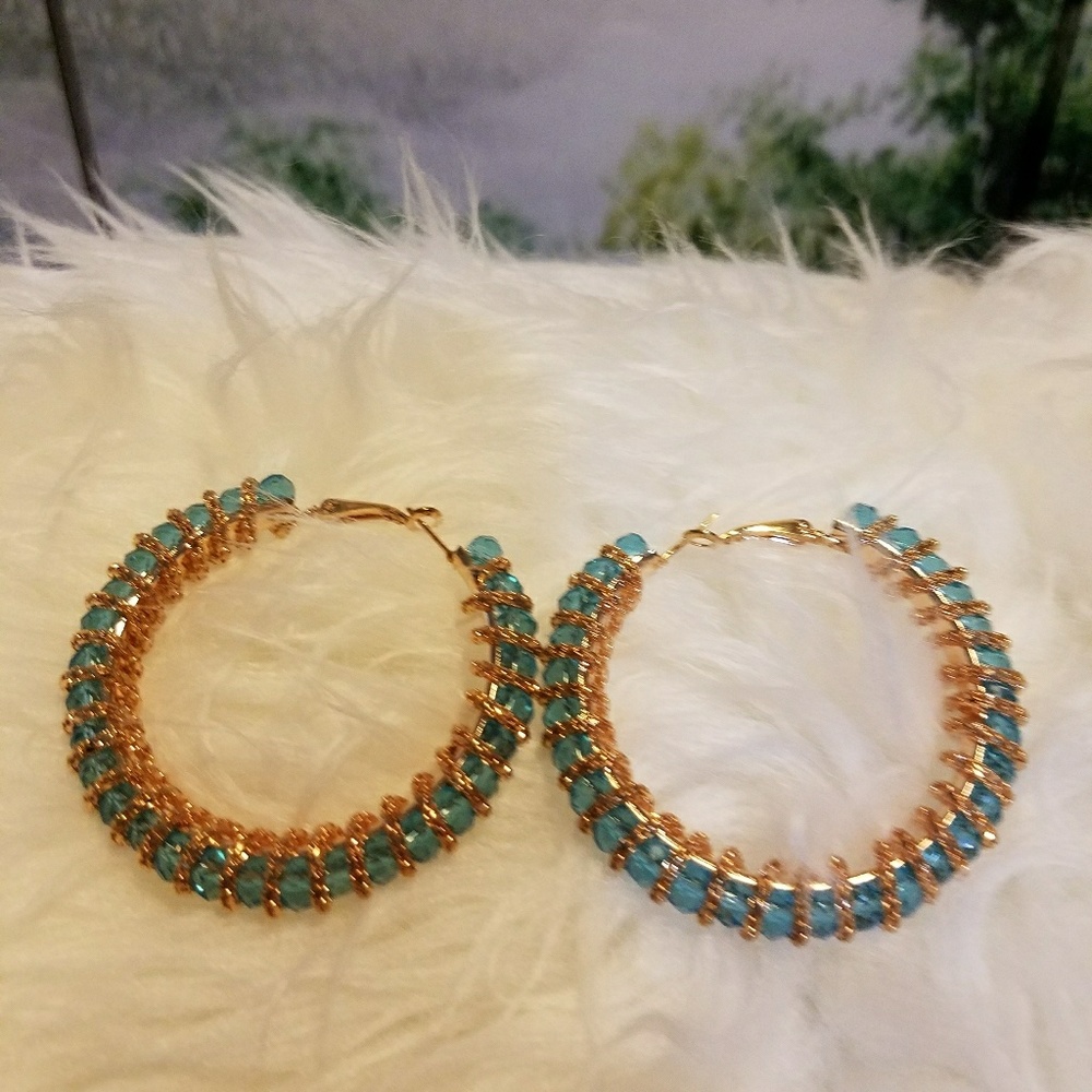 Earring - Picture 2 of 4