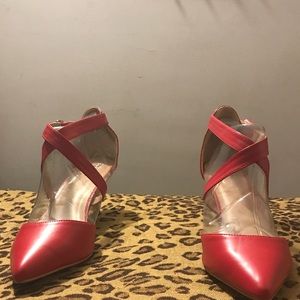 NWT BEAUTIFUL SEXY RED HEELS