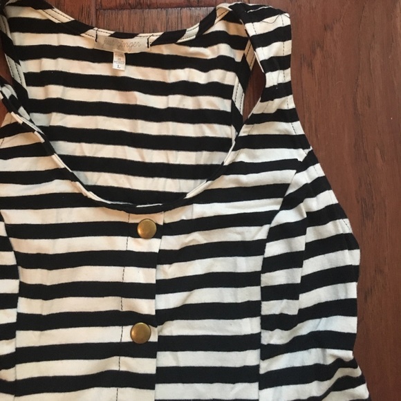 Buttoned front dress - Picture 2 of 2