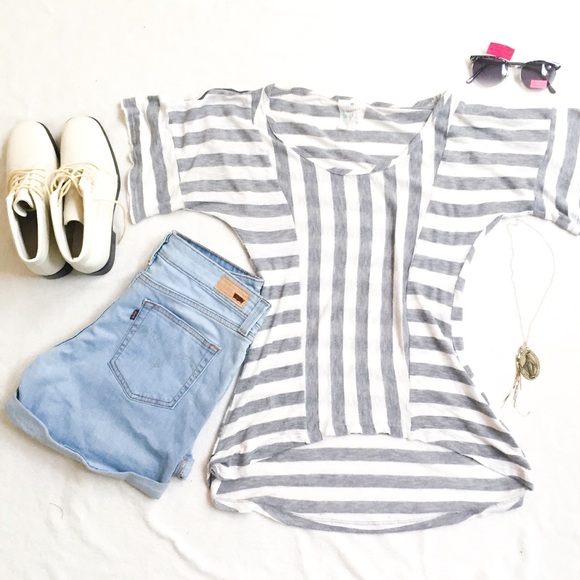 Anthropologie Tops - NWOT Anthro Short Sleeve Fine Knit Sweater