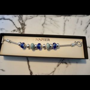 ⭐️💙💚BRAND NEW BLUE & GREEN NAPIER BRACELET⭐️💙💚