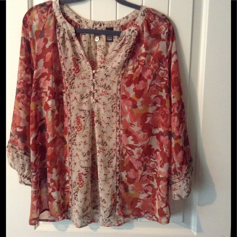 Fabulous Floral Blouse