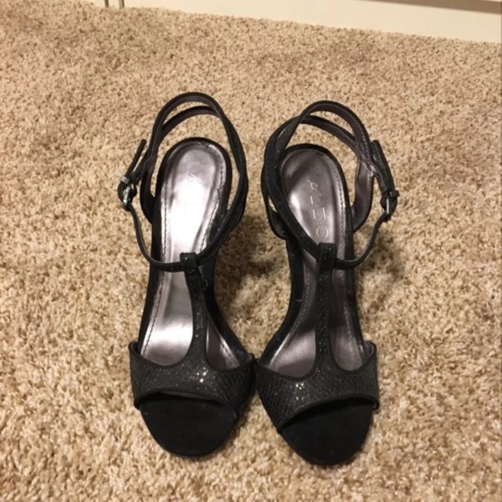 SOLD BRAND NEW ALDO HEELS. READ DESCRIPTION