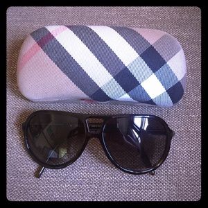 Burberry Aviator Sunglasses with case